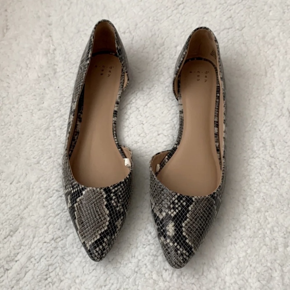 Snakeskin Flats Size 9